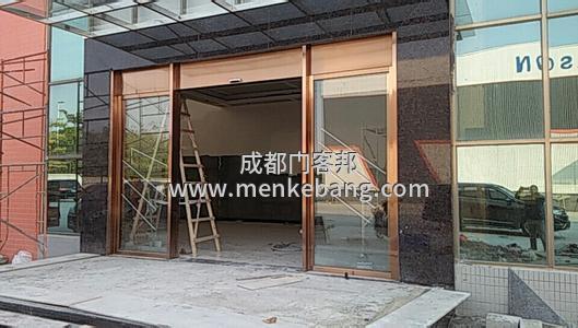 自動門老叫