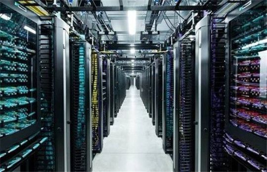 數(shù)據(jù)中心用發(fā)電機(jī)組哪個(gè)牌子好？如何購(gòu)買(mǎi)？