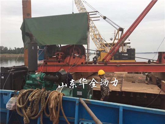 ?華全300kw玉柴發(fā)電機組在船上工作平穩(wěn)，供電獲用戶稱贊！