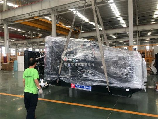 天霸動霸tua！實力超凡的華全800千瓦發電機組發貨！