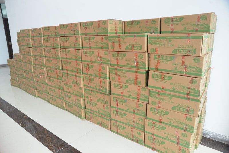 華全集團為員工發(fā)放春節(jié)福利-華全莊園生態(tài)藕