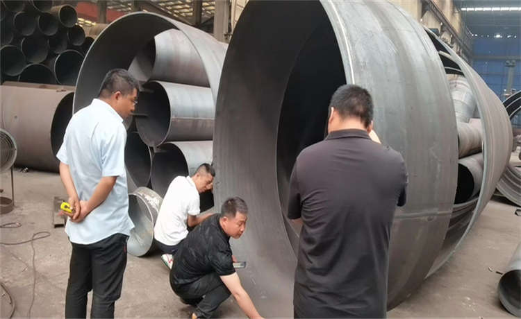 大型知名螺旋鋼管,賀州DN600螺旋鋼管,724mm螺旋鋼管,鋼材場丁字焊管加工廠家