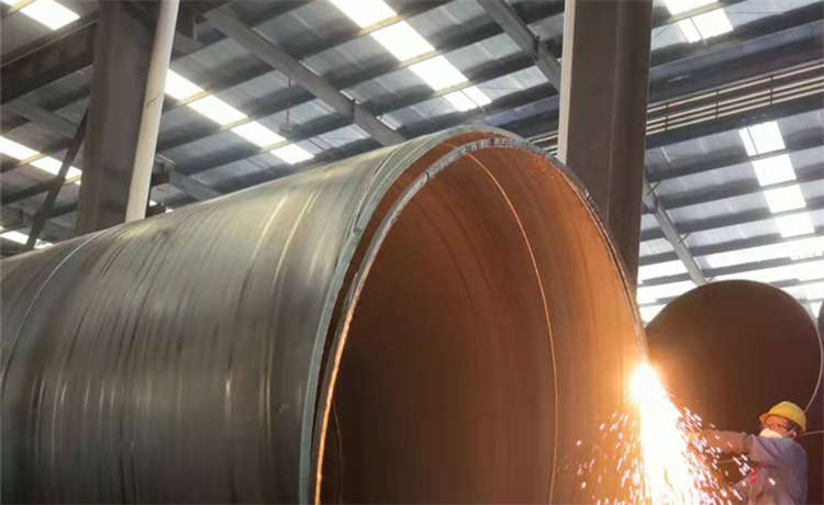 濾水螺旋管廠家,16鋼管樁專用鋼管廠家,螺旋管2800,內直徑1300mm螺旋焊管