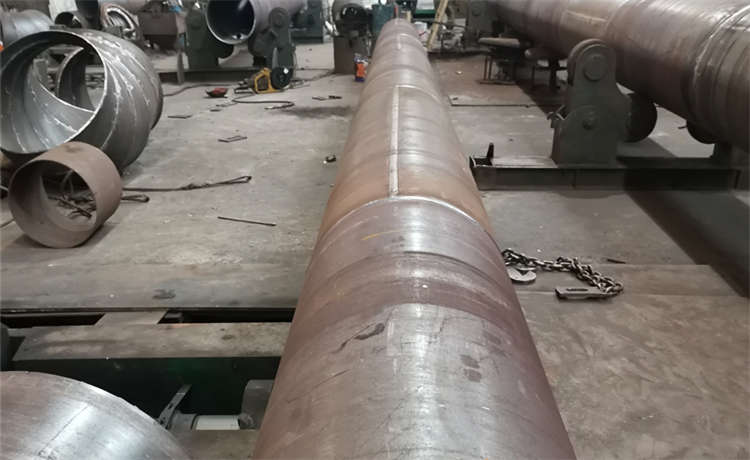 內(nèi)徑400mm螺旋焊管,欽州1620螺旋焊管,1700mm螺旋鋼管,鋼材場供水鋼管廠家