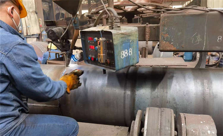 1000鎖扣鋼管樁,卷板管鋼護筒,KY2021原漿型環氧重防腐螺旋管,鋼材場螺旋管現貨