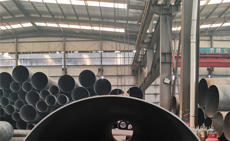 1124mm螺旋鋼管,820-6mm螺旋管,鋼材場Q235B螺旋管,300螺旋鋼管