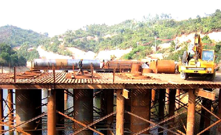 環氧粉末防腐螺旋鋼管表面處理過程